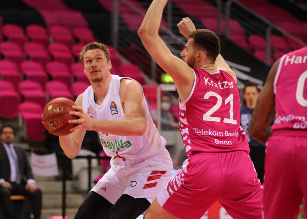 国际赛事中 国际赛事中