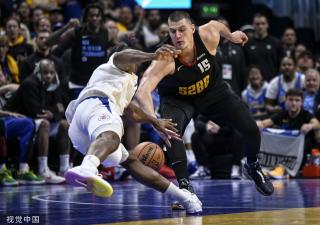 其成功背后 其成功背后