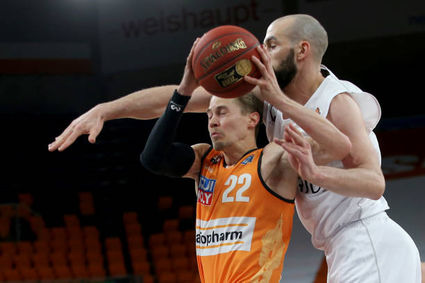 对于一名 对于一名